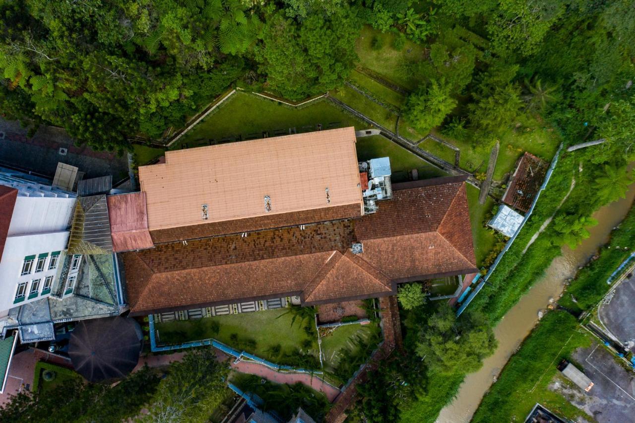 Century Pines Resort Камерон-Хайлендс Экстерьер фото